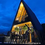 別荘 A-frame Luxury House Near With Hot Tub *