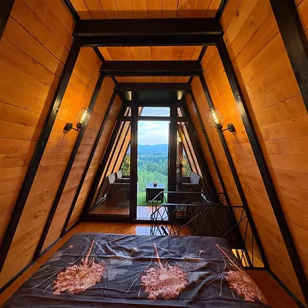 Dom wakacyjny A-frame Luxury House With Hot Tub