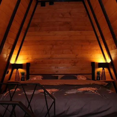 度假居 A-frame Luxury House Near Travnik With Hot Tub