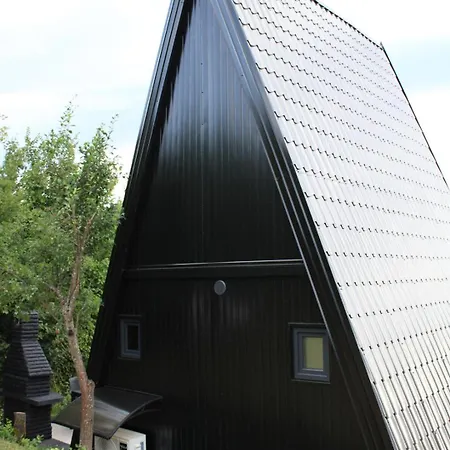 A-Frame Luxury House Near Travnik With Hot Tub Casa de Férias *