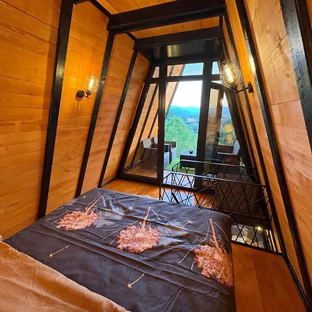 A-frame Luxury House Near With Hot Tub Semesterbostad Travnik