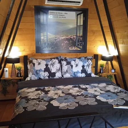 A-frame Luxury House Near With Hot Tub *