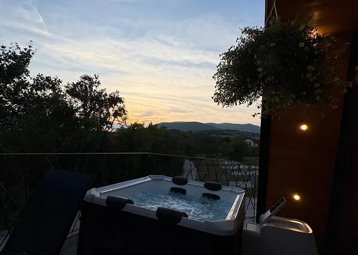 度假居 A-frame Luxury House Near Travnik With Hot Tub *